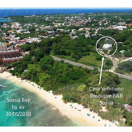 ホテル Casa Veintiuno Sosúa エクステリア 写真