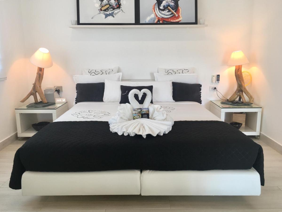 ホテル Casa Veintiuno Sosúa エクステリア 写真